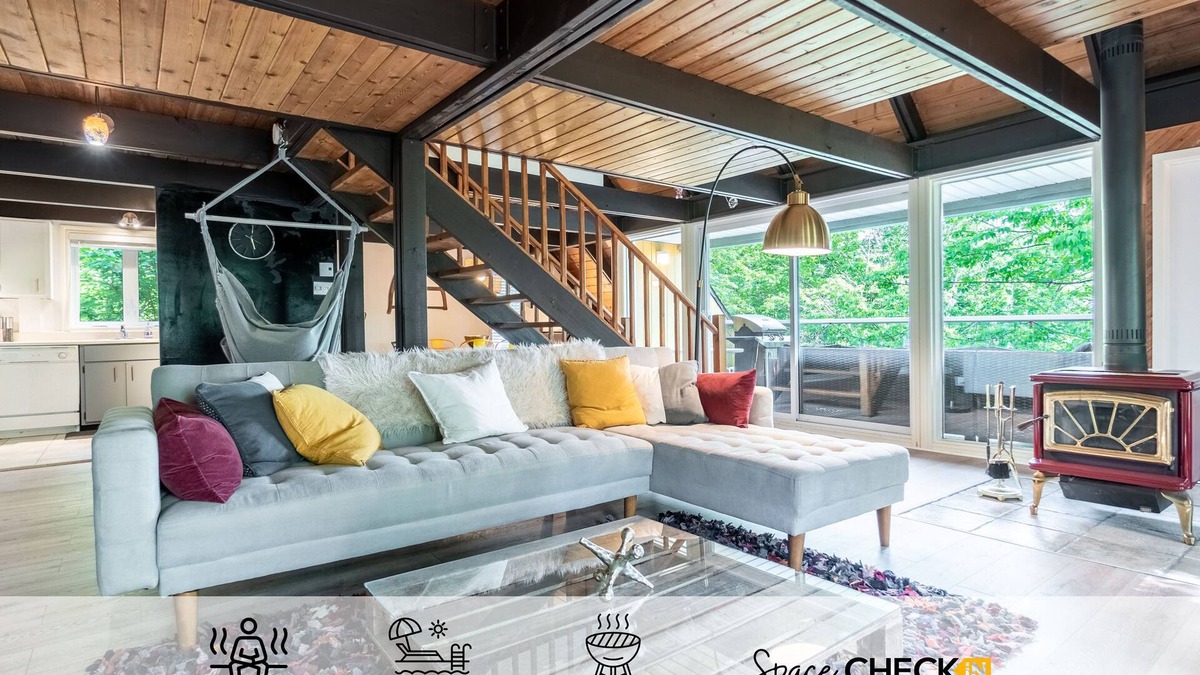 Beaupre Ski Chalet | Le Nid | Terrace & BBQ | Swimming pool & Sauna | AC | Indoor Fireplace