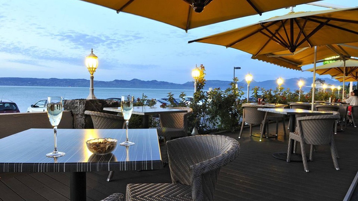 Neuvecelle Hotel | Le Panorama