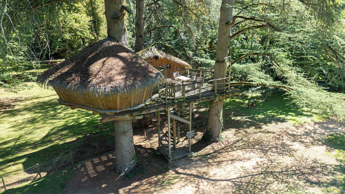 Salles-en-Toulon RV Rental | Le Parc de la Belle