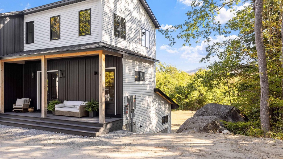 Mount Sunapee Apartment | Le Petit Flat - 2 Bed 1 Bath One Level Apartment