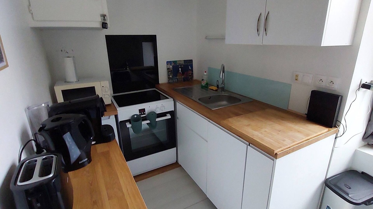 Cote de Granit Rose Apartment | Le petit macareux close to beaches and shops