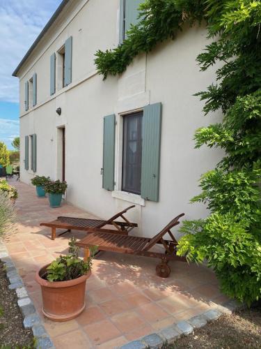 Foussignac House | Le Petit Noyer