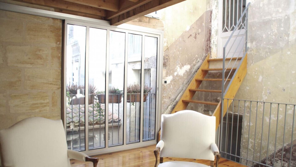 Saint-Michel Apartment | Le Petit Verdot Room - ★★★★★