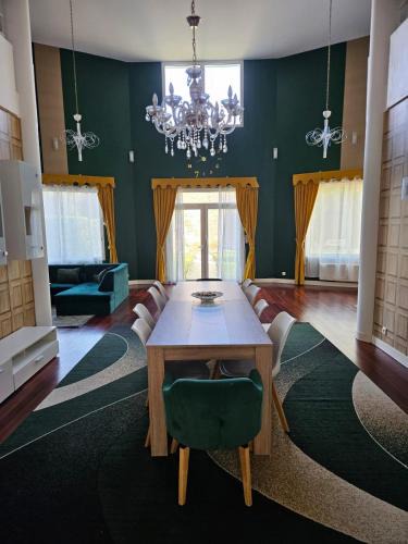 Venoy Apartment | Le Pigeonnier