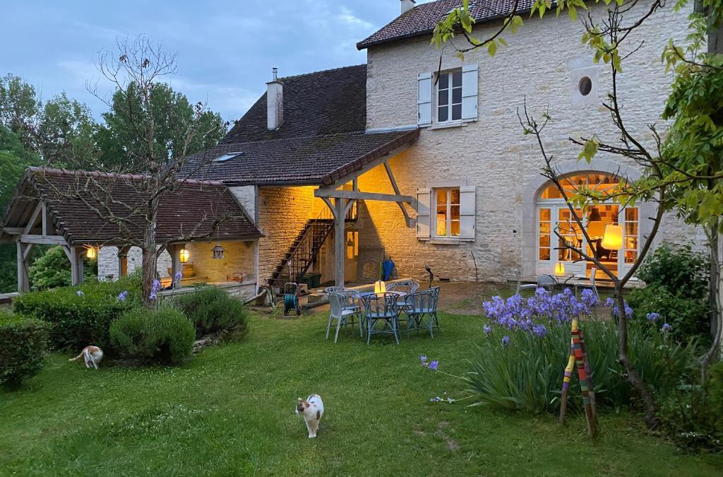 Sainte-Vertu House | Le prieuré de Sainte Vertu