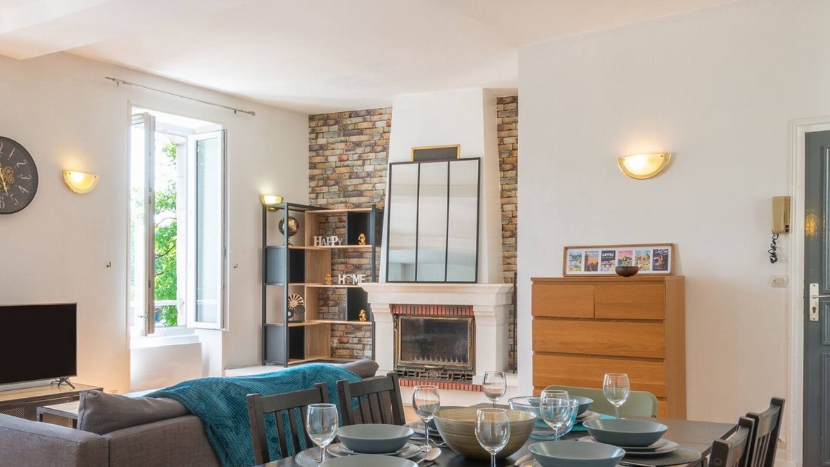 Laval Apartment | Le Quai - Wifi - Centre-ville