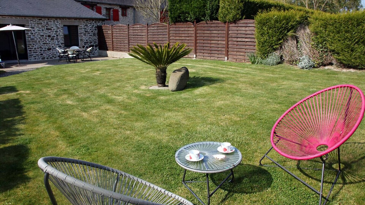 Saint-Meloir-des-Ondes Apartment | Le Radegonde