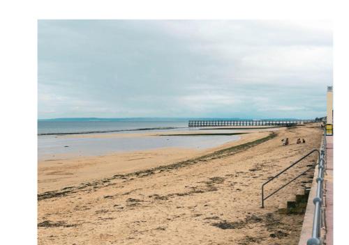 Luc-sur-Mer House | Le Refuge marin Studio lumineux, terrasse privée, plage à 2 min