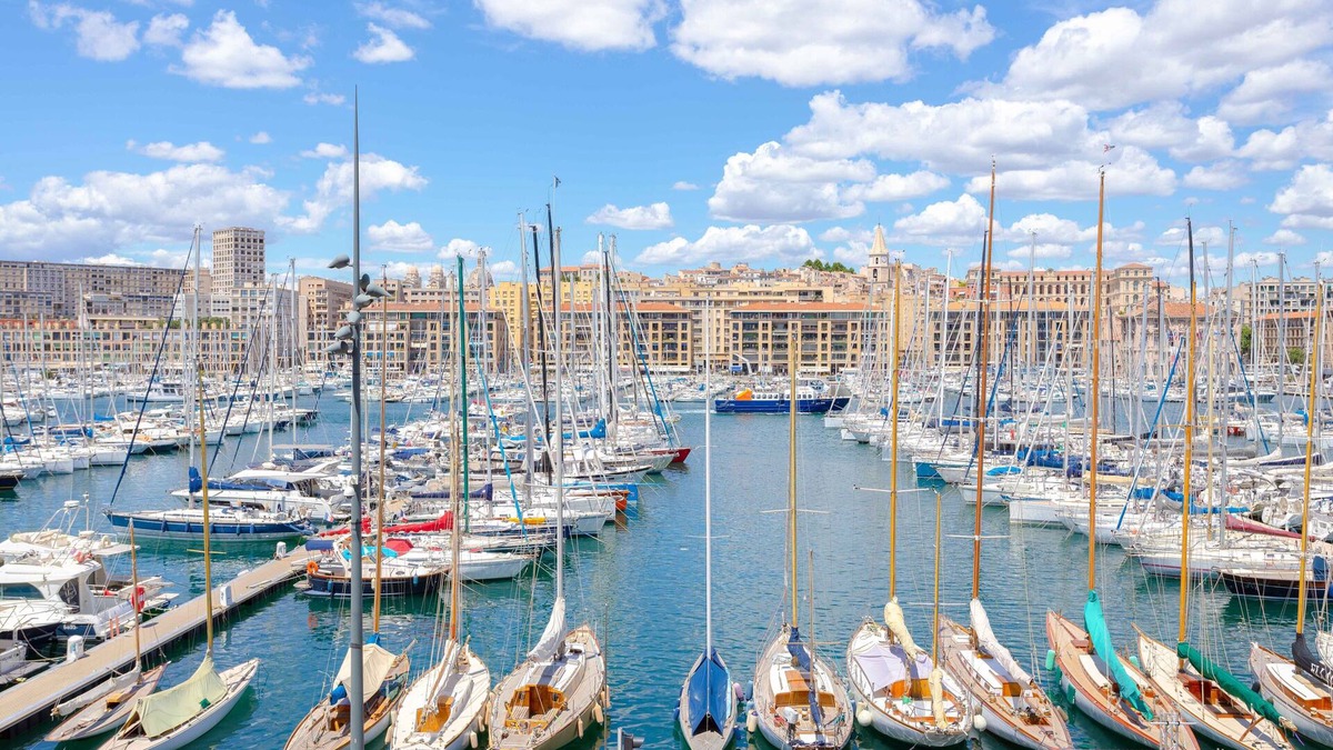 Saint-Victor Apartment | Le Rive Neuve