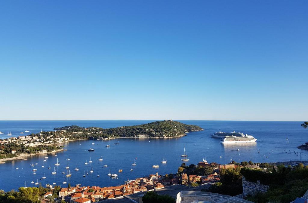 Villefranche-sur-Mer Apartment | Le Rooftop 180