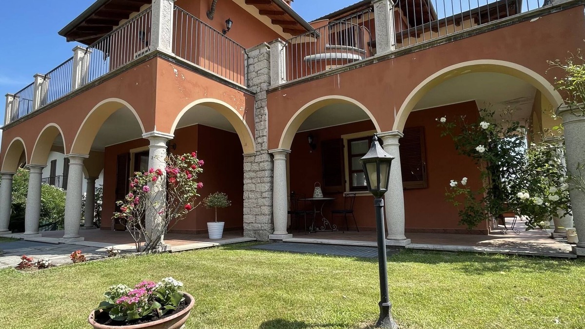 Baveno Apartment | Le Rose di Rosanna by Interhome