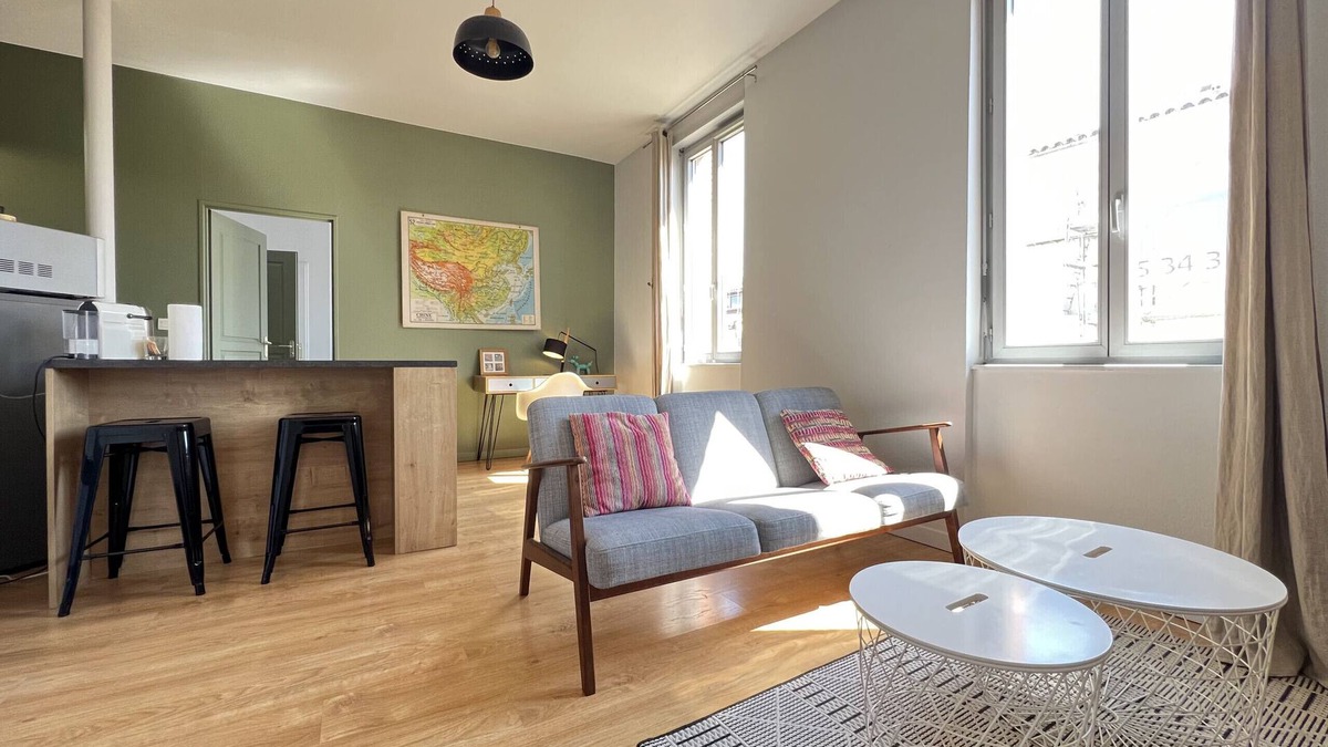Les Chalets - Saint-Aubin - Saint-Etienne Apartment | Le Saint-Aubin : élégant T2 près des Ramblas