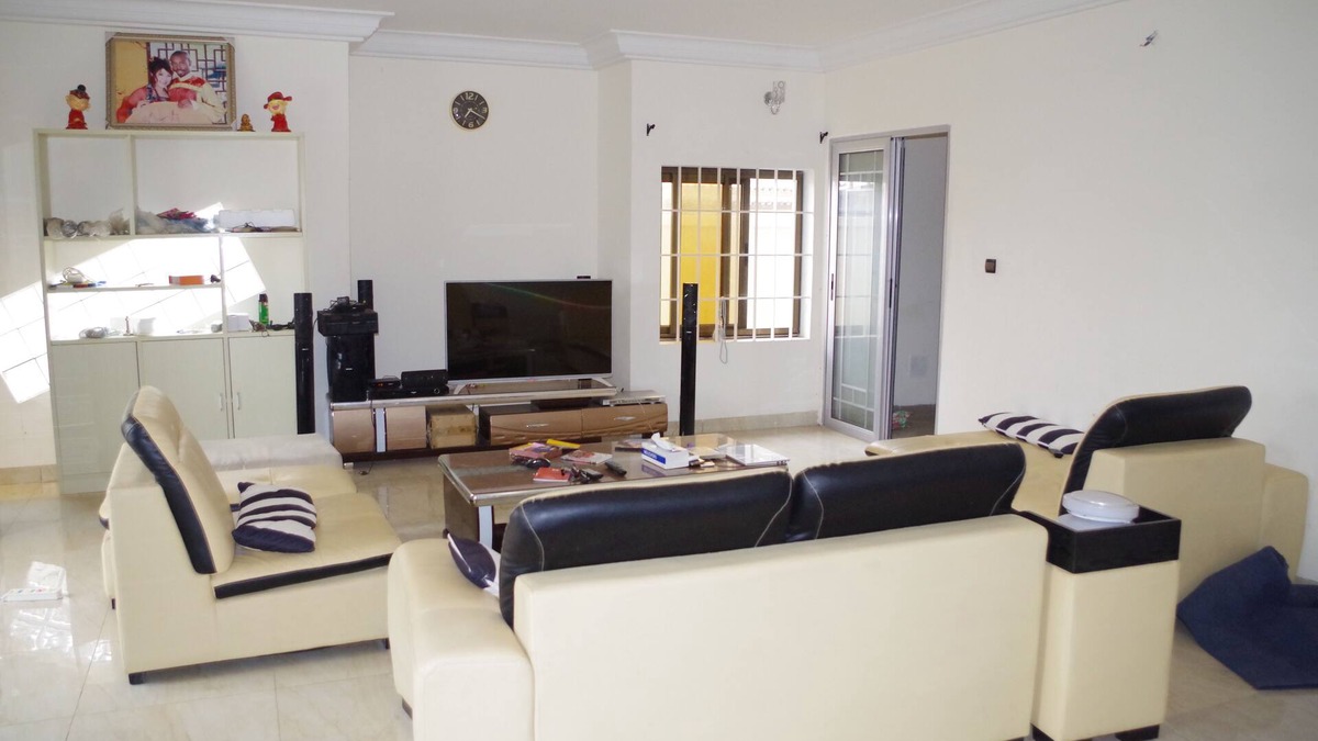 Lome House | Le Samourai - Entire Modern House in Zanguera near UCAO, Lome with Free WiFi