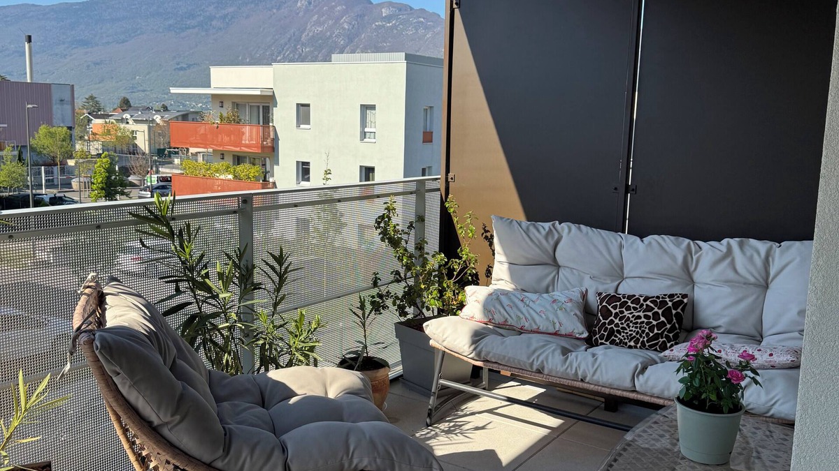 Aix-les-Bains Apartment | Le Secret des Collines - South facing balcony