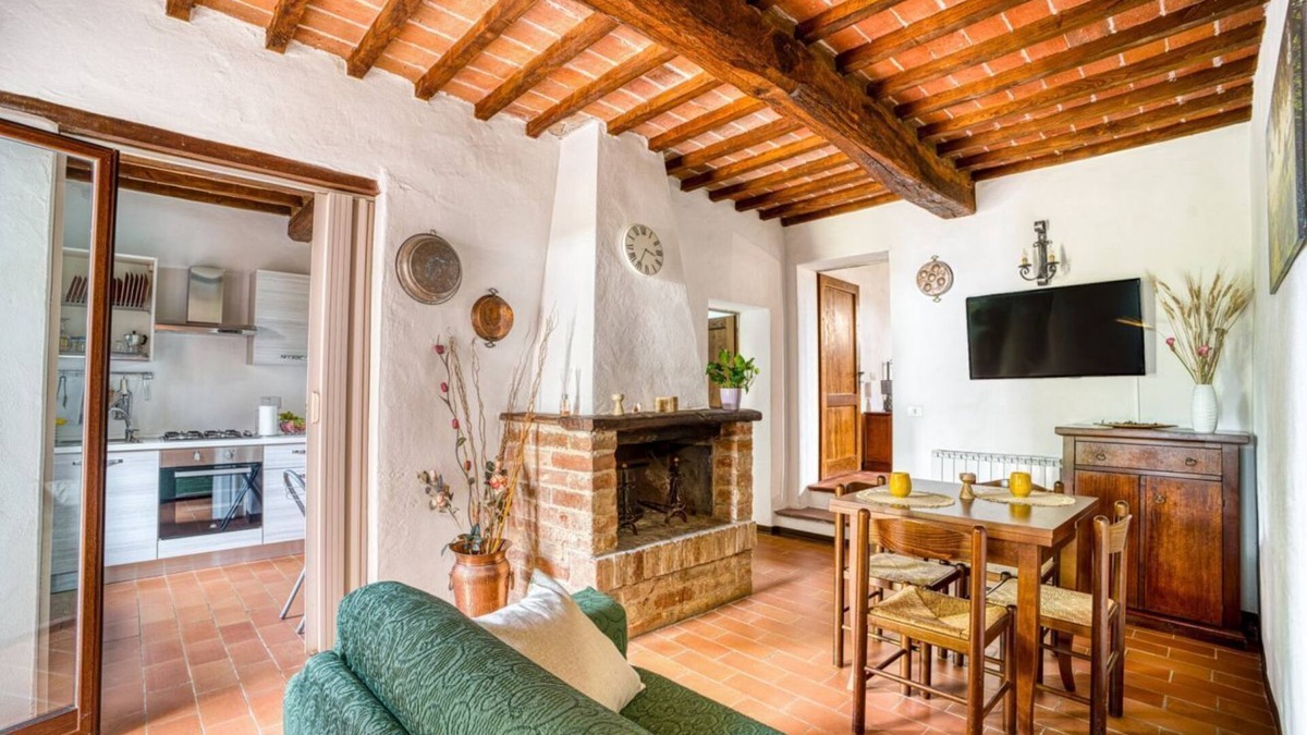 Castiglione del Lago Apartment | Le Spighe - Charming Apt w/Communal Pool