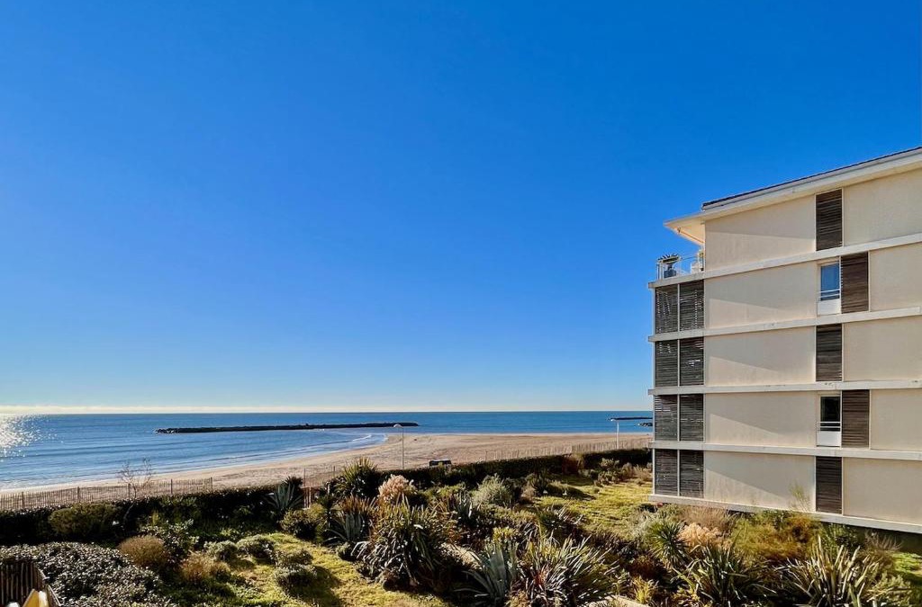 Palavas-les-Flots Apartment | Le Sunlight - T2 bord de mer, Parking
