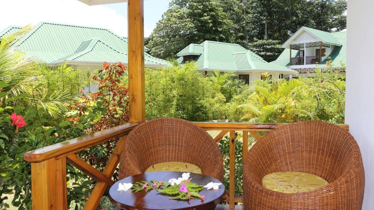 La Digue House | Le surmer self catering chalets