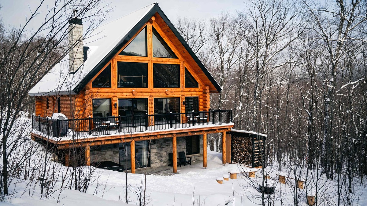 Saint-Philemon House | Le Taureau | Majestic log cabin |Spa