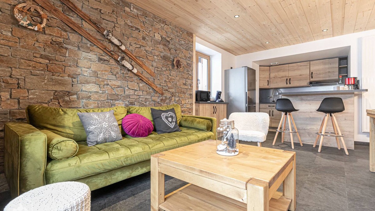 Termignon Apartment | Le Temps Suspendu "Chardon Bleu" - Relaxation Stay - Apartment 8 people