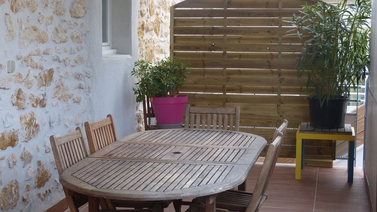 Vallon-Pont-d'Arc Cottage | Le torrent, gîte 100 m2, village center, in renovated house with 4 gîtes