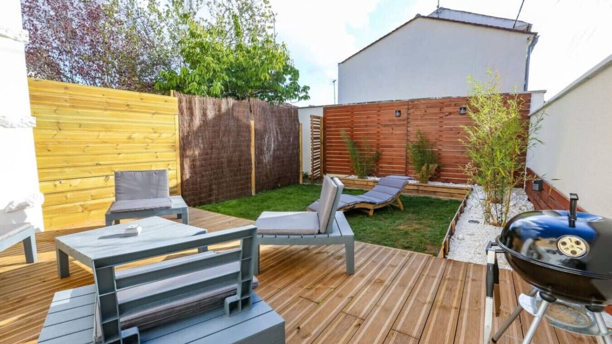 Cognac Apartment | Le Tropi'Cognac - Center - Terrace garden - 3 BR