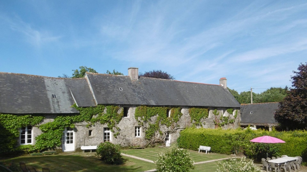 Tredarzec House | Le VIEUX MANOIR - Manoir de Kerhir CHARM and TRADITION between sea and countryside