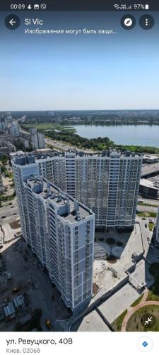Pozniaky Apartment | Lebedinny Flat