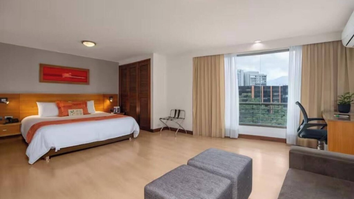 La Aguacatala Apartment | Leblon Suites Hotel STD3 -Breakfast Buffet-42m2-AA