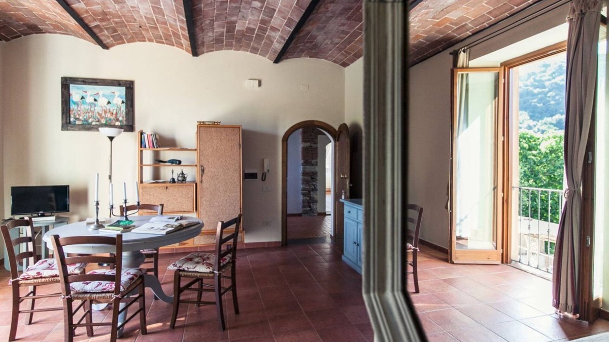 Fornaci Apartment | Leccio, bright apartment with view over the valley and with swimming pool