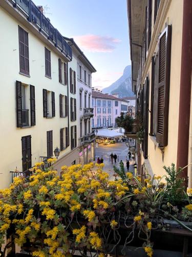 Lecco Apartment | Lecco via Roma