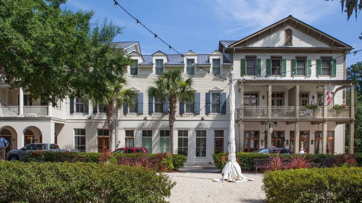 Habersham Condo | Legacy Loft in Award-Winning Habersham Community
