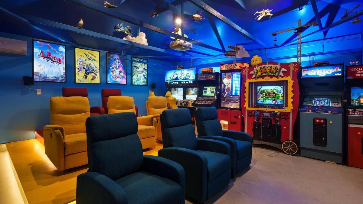 Anaheim Resort House | LEGO Dream! 🧱🌊🕹️⛳🎥 Heated Pool, Theater, Arcade, & more!