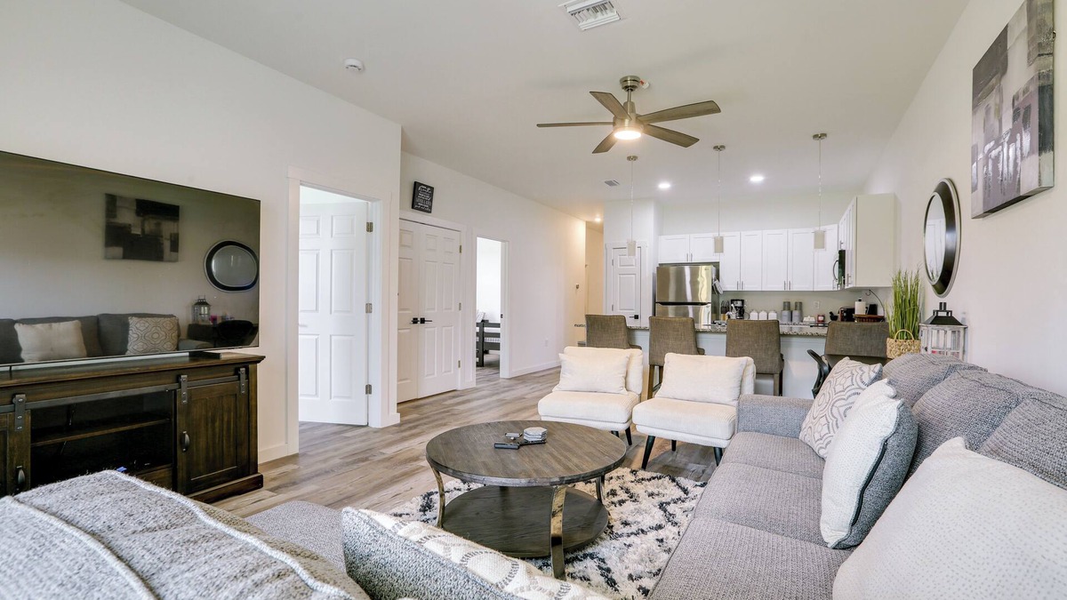 Westminister House | Lehigh Acres Family Getaway w/Lanai + Golf Nearby