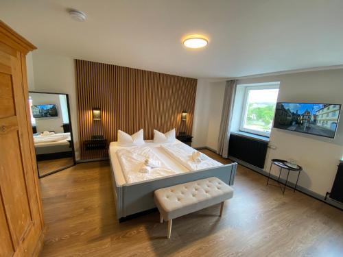 Marktbreit Hotel | Lehmgefühle mit Mainblick