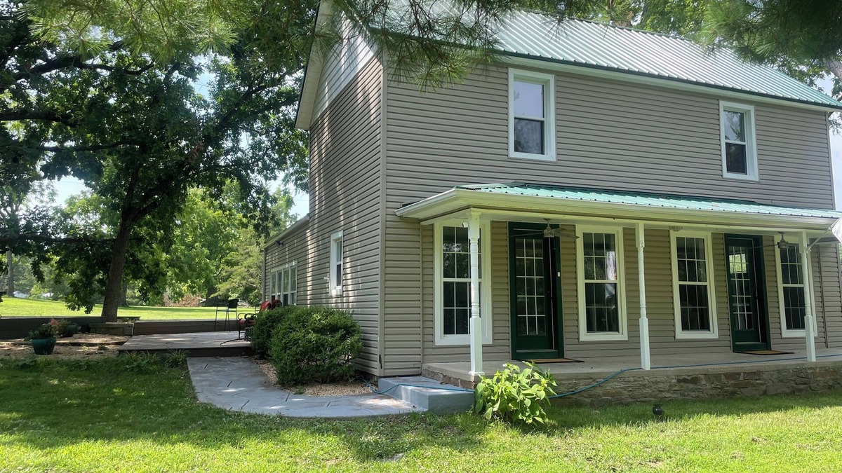 Garfield House | Lehr’s Oak Farm 1900’s Homestead. Near Beaver Lake and Eureka Springs.