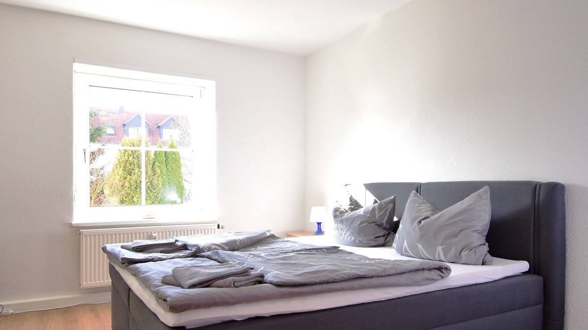 Boehlen Apartment | Leipzig, Cospuden, Belantis Park, pure relaxation, Leipzig city center, new fair