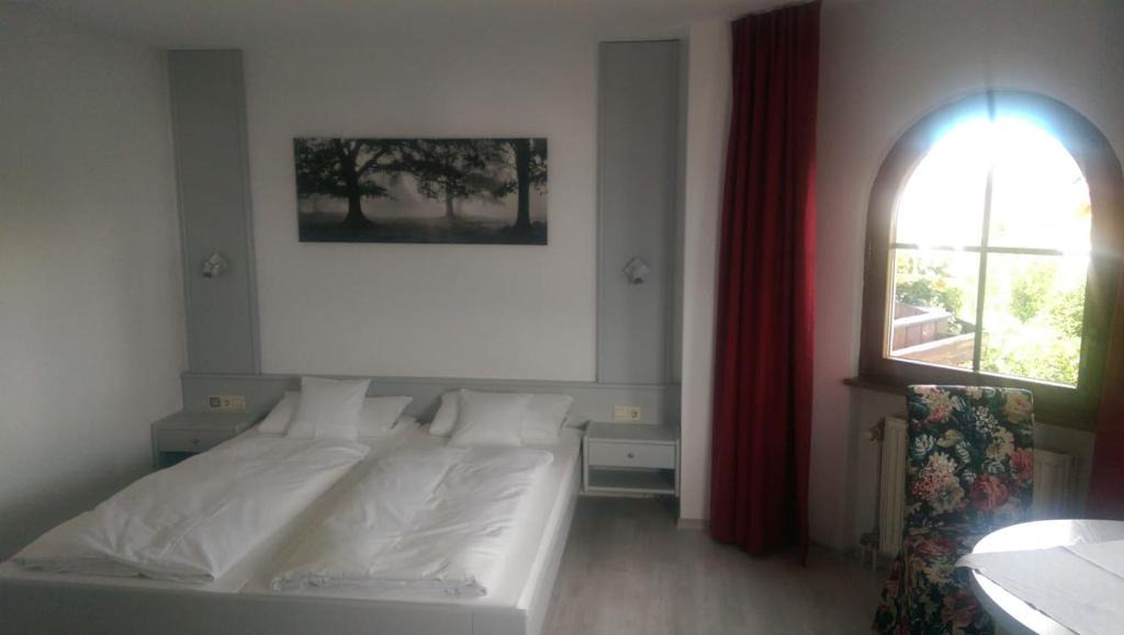 Leiselheim Hotel | Leiselheimer Hof