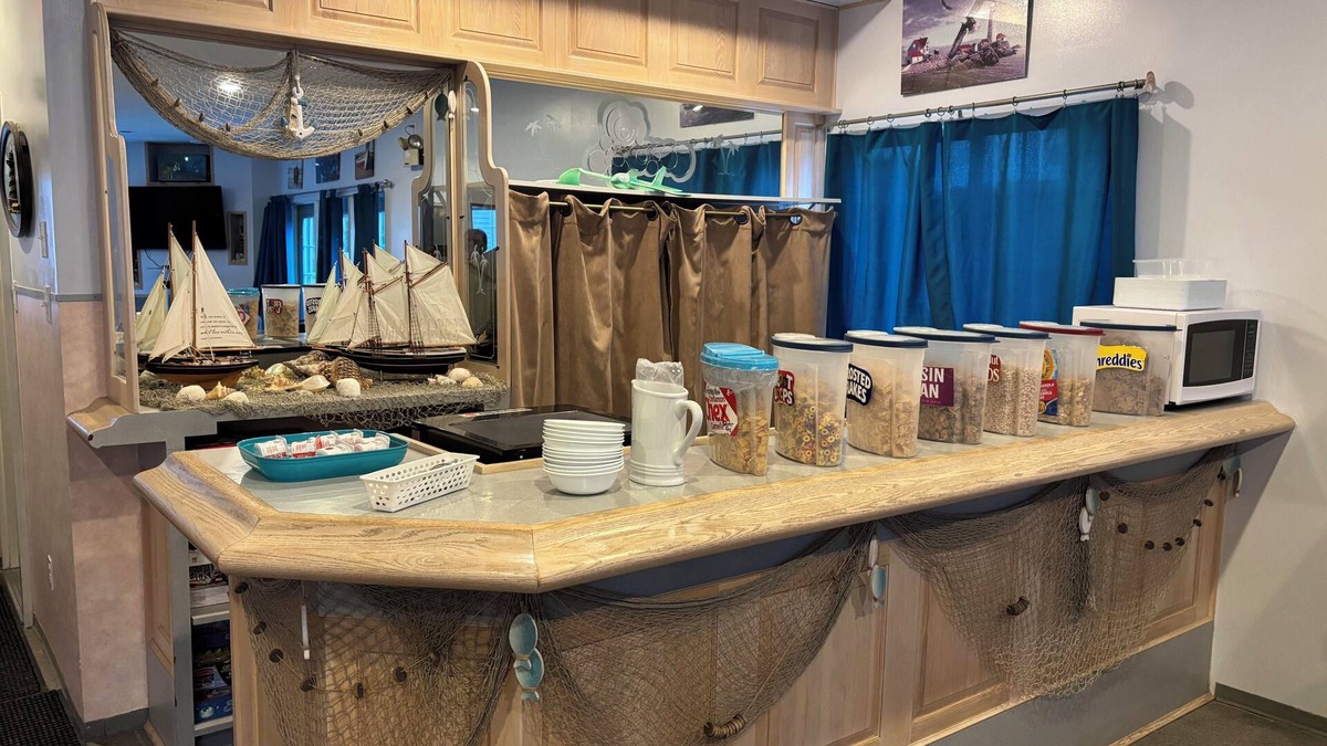 Timiskaming District Hotel | LEISURE INN