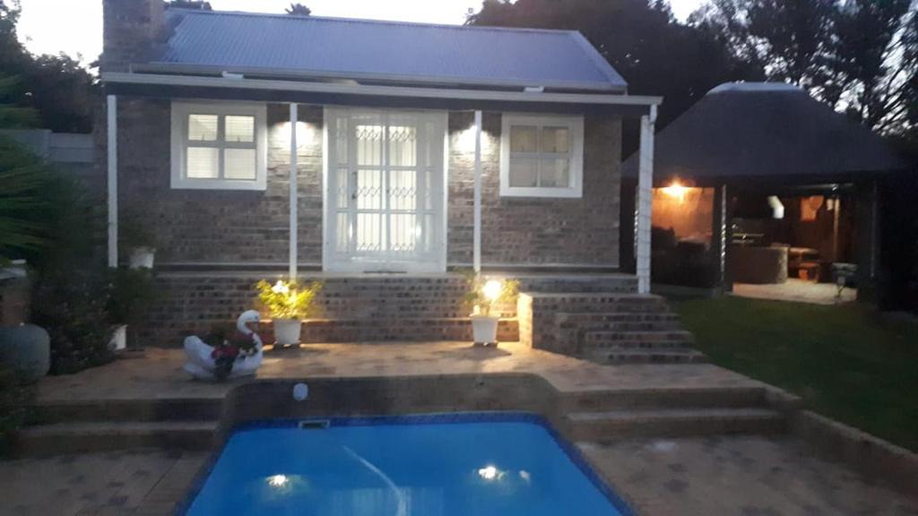 Eikenbosch Apartment | Lekker Le - Cottage