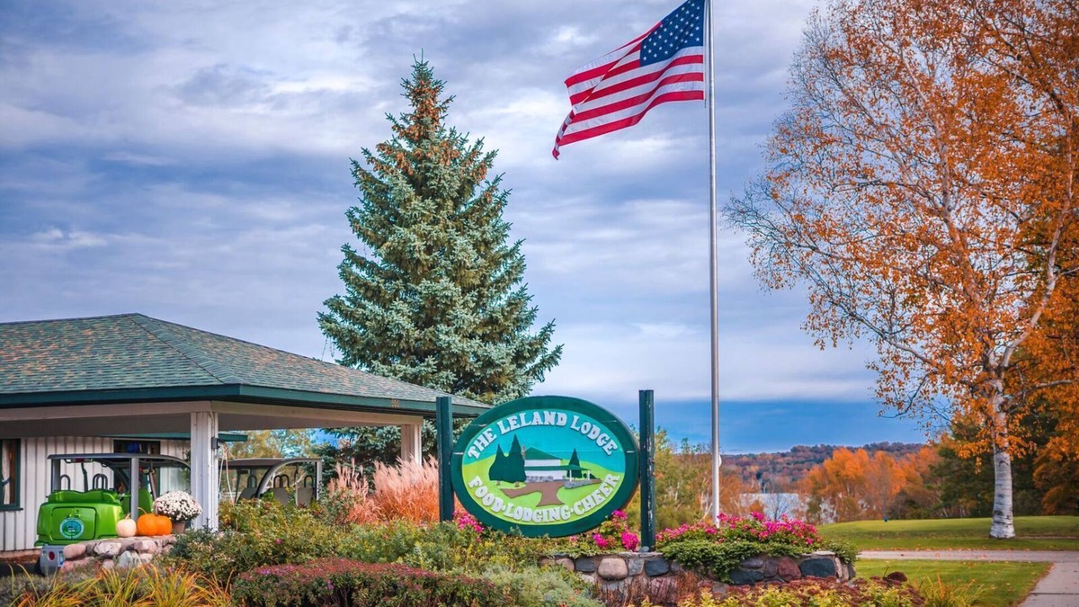 Leland Hotel | Leland Lodge