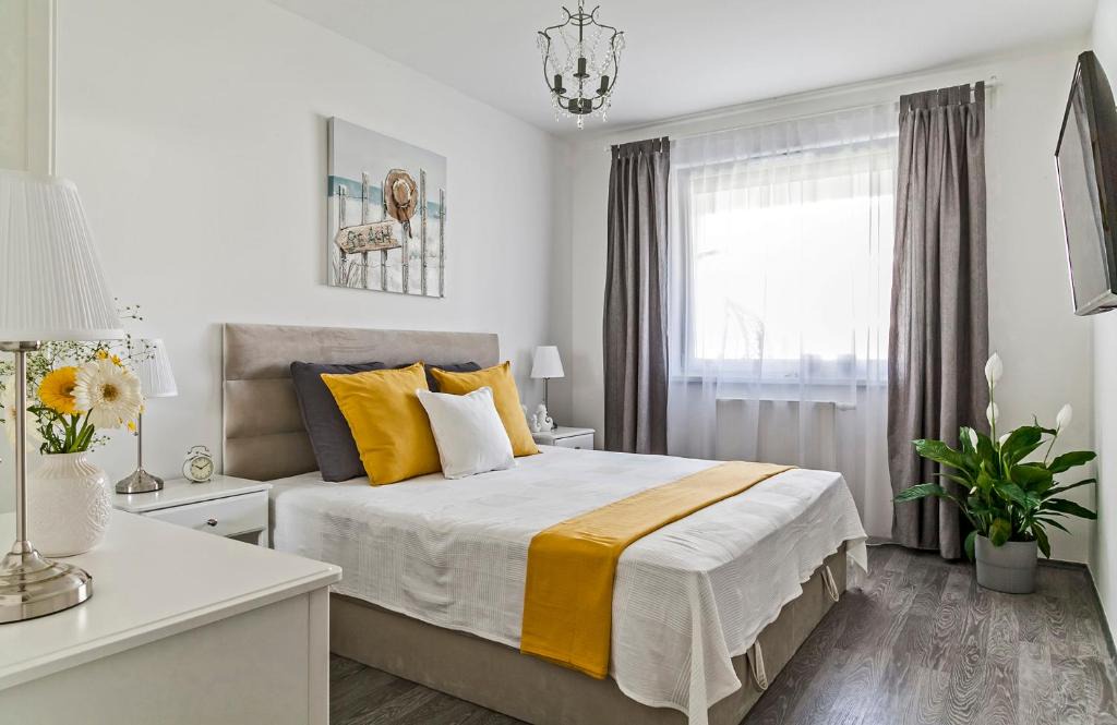 Balatonlelle Apartment | Lelleholiday Sunny Day/Corner/Olive Apartman