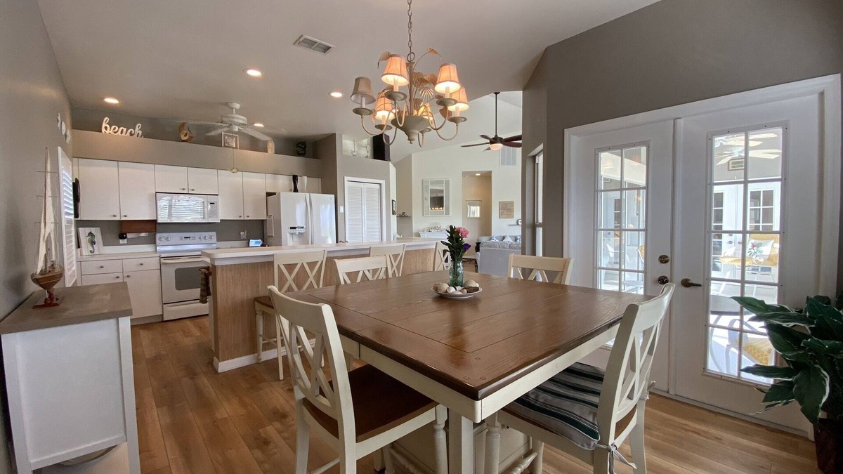 Falcons Glen House | Lely Resort - Cozy Coastal Cottage 3 BR/2BA Pool Home - on Flamingo Golf Course