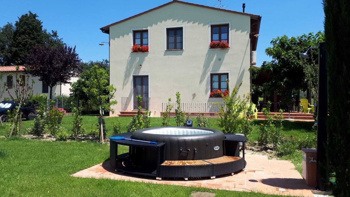 Certaldo House | LEMON - Casale il Boschetto - JACUZZI & FITNESS OPEN AIR