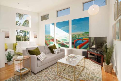 Studio Village Apartment | Lemon Tree Loft Chic Studio in the Heart of Culver