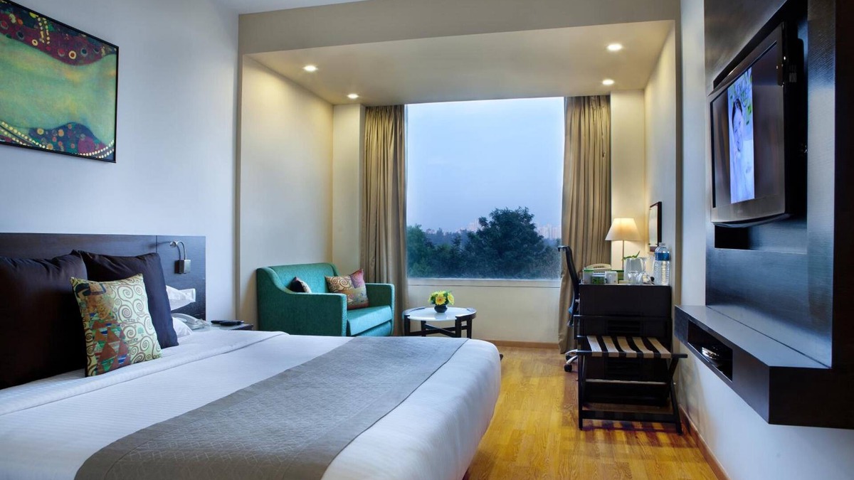 Bengaluru Hotel | Lemon Tree Premier, Ulsoor Lake, Bengaluru