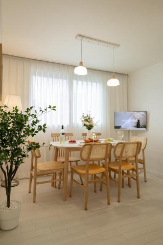 Chunghyeon-dong Apartment | LemonTree House