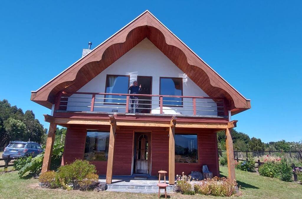 Ensenada Ski Chalet | Leonis Country House
