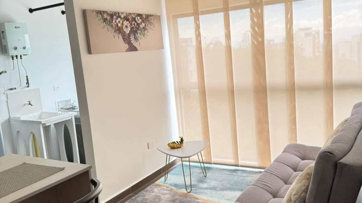 Pereira Apartment | lEPl Comfy Loft w/Tv,Washer,Parking,Well Location