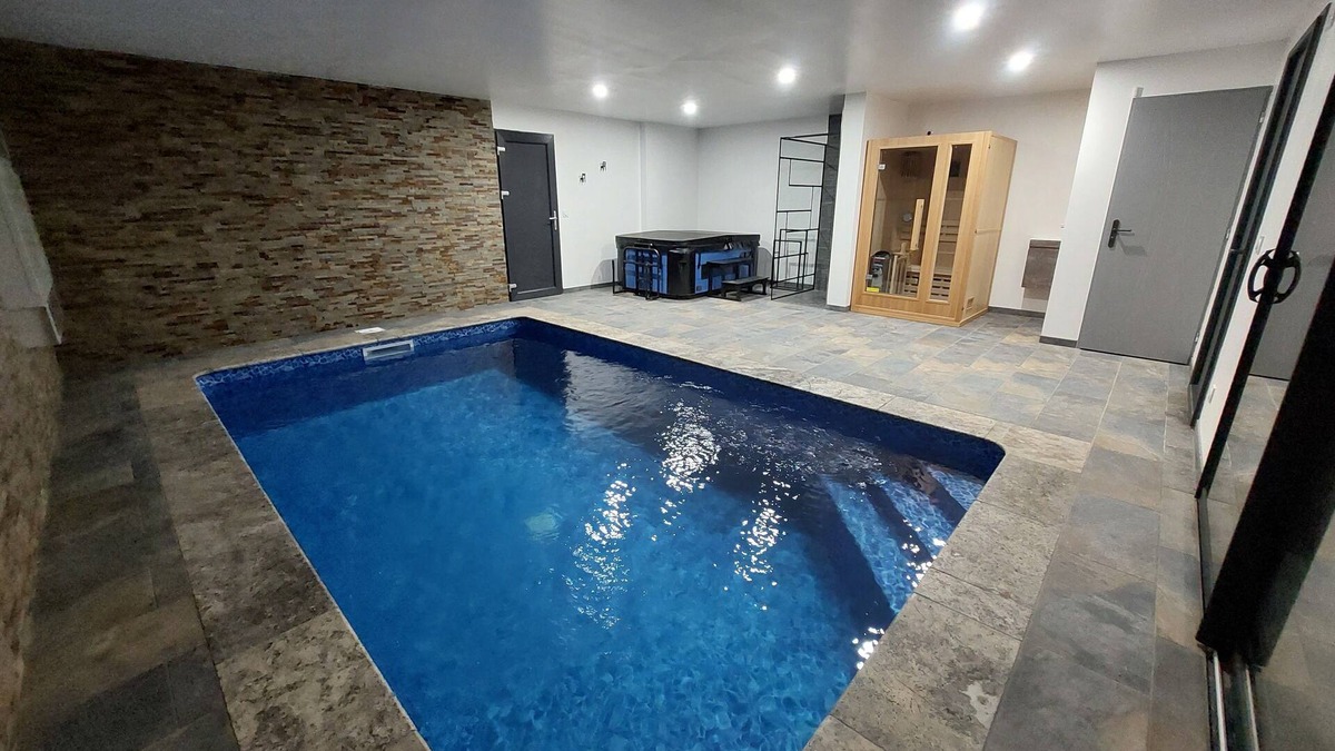 Manosque Villa | Les Abeilles du Mont D'or, Classée 5 Étoiles, Piscine Chauffée, Spa et Sauna