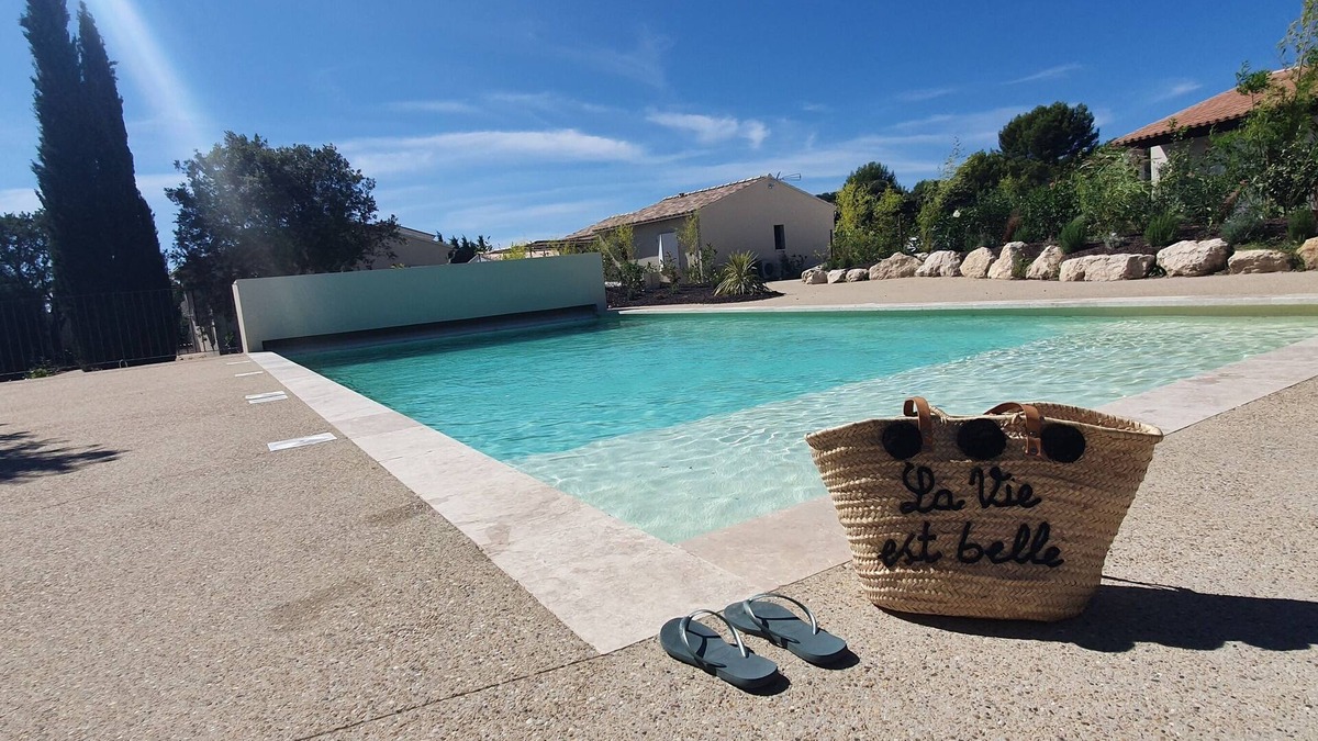 Saumane-de-Vaucluse House | "Les bergeries de Saumane", large air-conditioned gite, shared heated pool.